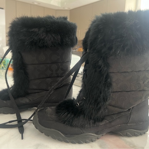 Rabbit fur lined coach booties. - Picture 3 of 7